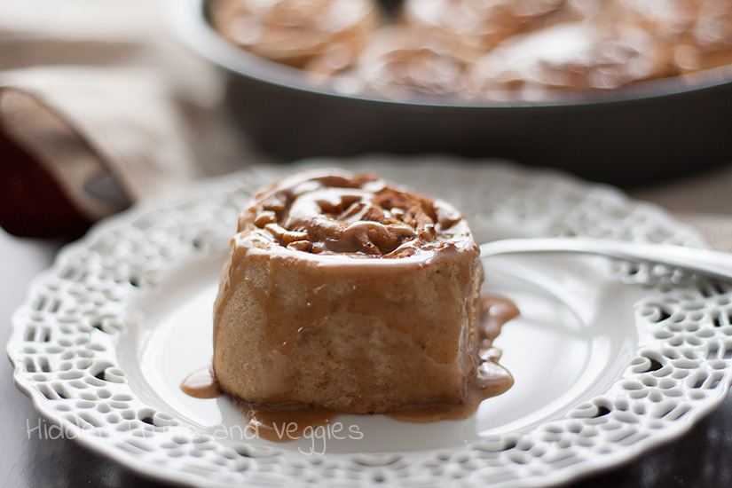 Fat Free, Whole Wheat Apple Pie Cinnamon Rolls
