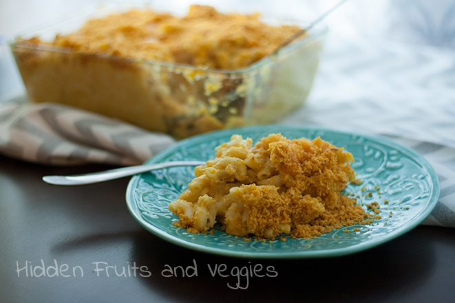 Roasted Garlic Cauliflower Mac and Cheese -- using Annie's cheddar squares. #Giveaway on @hiddenfruitnveg ending 11/5/2013
