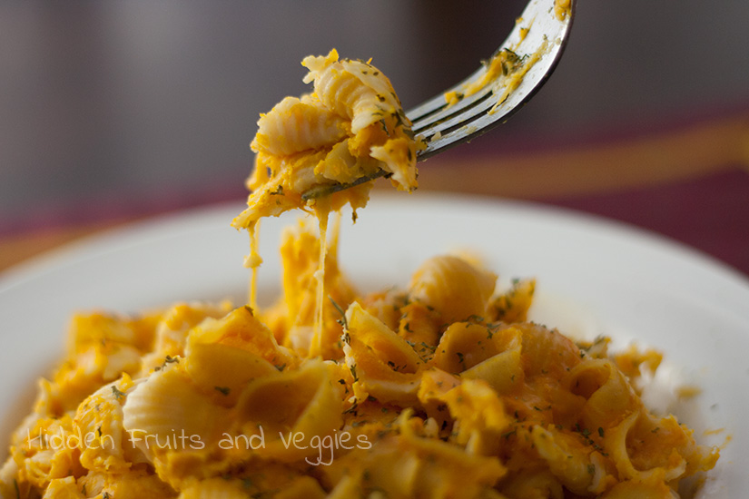 Healthier Slow Cooker Mac and Cheese